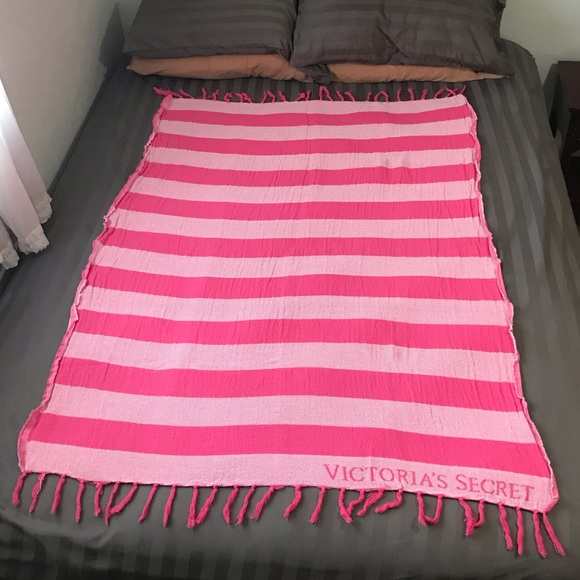 Victoria's Secret | Bath | Victorias Secret Stripe Fringe Pink Beach ...